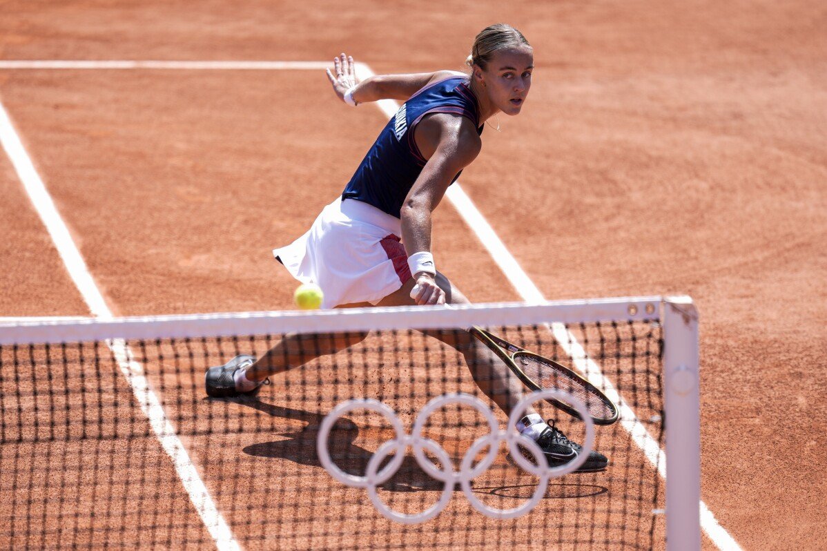 Olympia Tennis: Wimbledon Champion Barbora Krejcikova verliert gegen Anna Karolina Schmiedlova in Paris